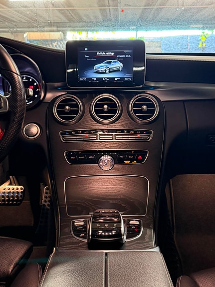 Mercedes-Benz C350 24 of 25