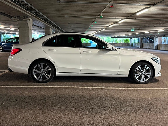 Mercedes-Benz C350 5 of 25