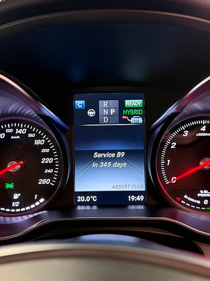 Mercedes-Benz C350 20 of 25