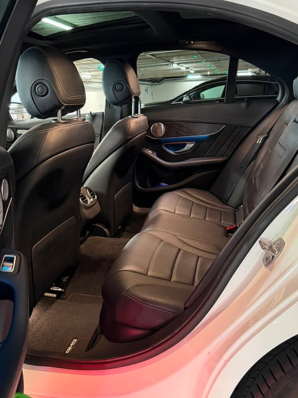 Mercedes-Benz C350 25 of 25