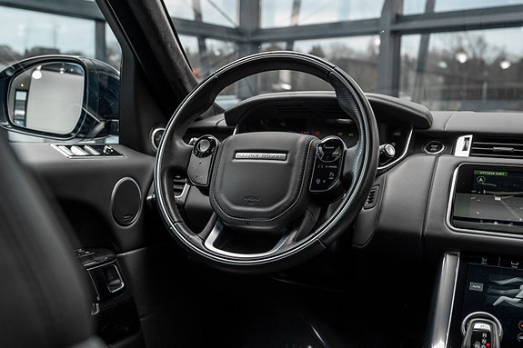 Land Rover Range Rover Sport 22 of 30