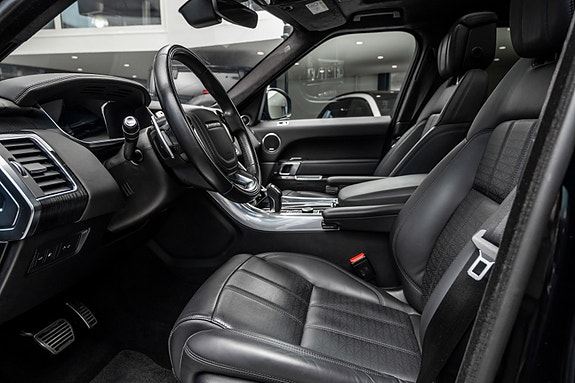 Land Rover Range Rover Sport 10 of 30