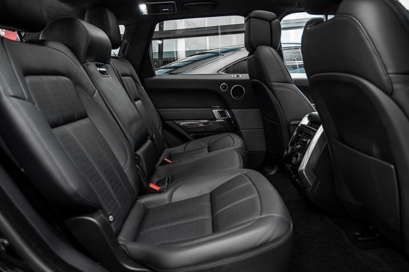 Land Rover Range Rover Sport 19 of 30