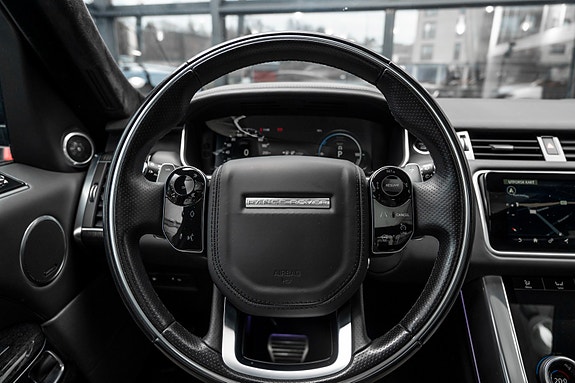 Land Rover Range Rover Sport 23 of 30