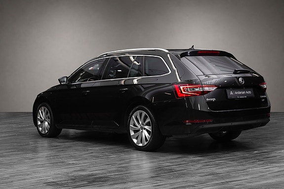 Skoda Superb 3 of 5