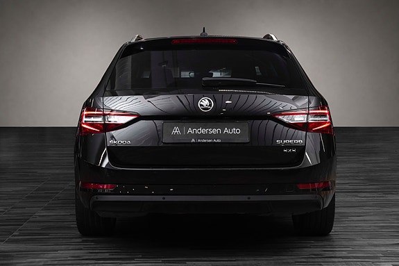 Skoda Superb 4 of 5