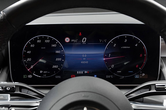 Mercedes-Benz GLC220 d 15 of 27