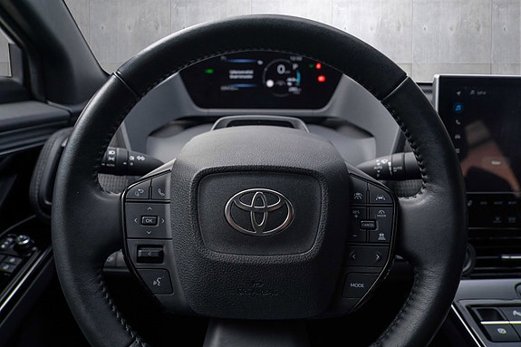 Toyota bZ4X 13 of 21