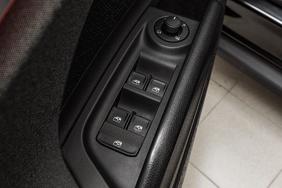 Skoda Enyaq 24 of 30