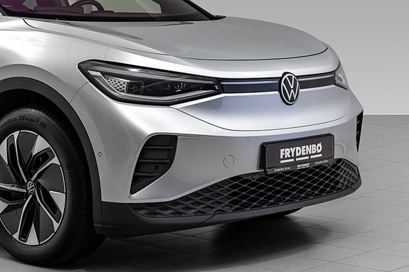 Volkswagen ID.4 2 of 30