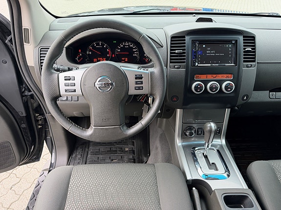 Nissan Pathfinder 6 of 11