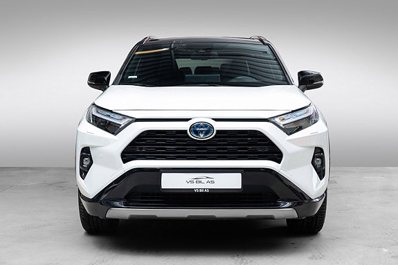 Toyota RAV4 3 of 5