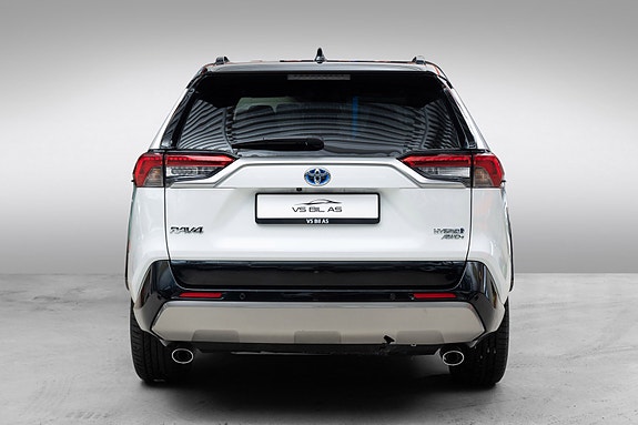 Toyota RAV4 4 of 5