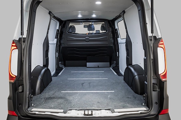 Volkswagen Transporter 28 of 30