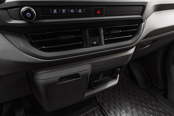 Volkswagen Transporter 19 of 30