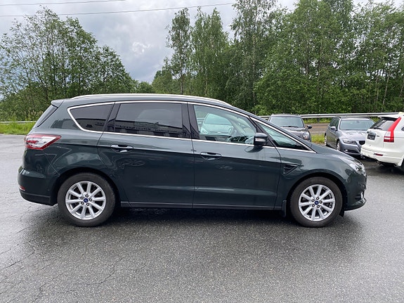 Ford S-MAX 4 of 5