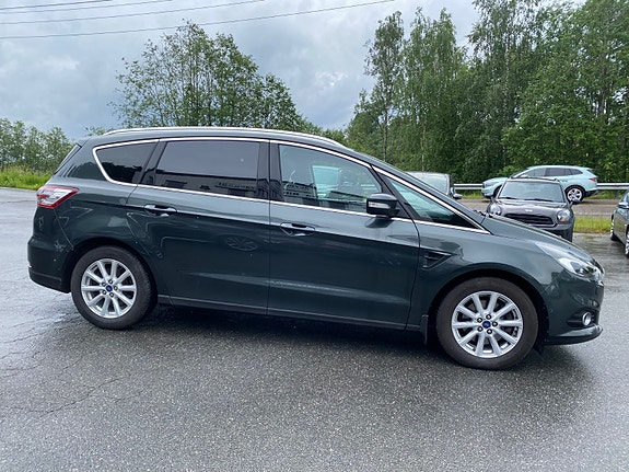 Ford S-MAX 3 of 5