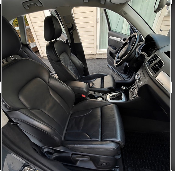 Audi Q3 4 of 5