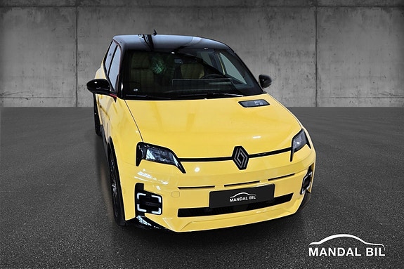 Renault 5 E-Tech 5 of 5