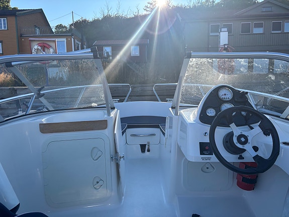 Morgan 5250 Bowrider til salgs 8 of 12
