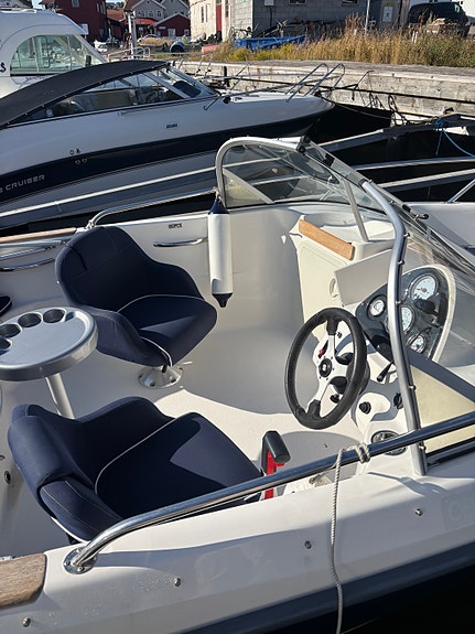 Morgan 5250 Bowrider til salgs 3 of 5