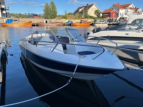 Morgan 5250 Bowrider til salgs 9 of 12