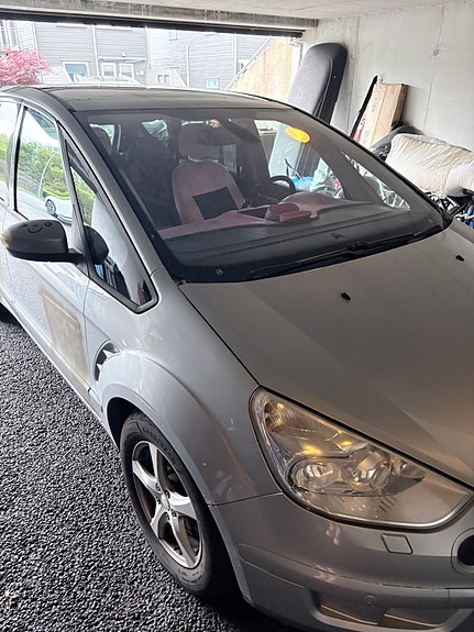 Ford S-MAX 4 of 7