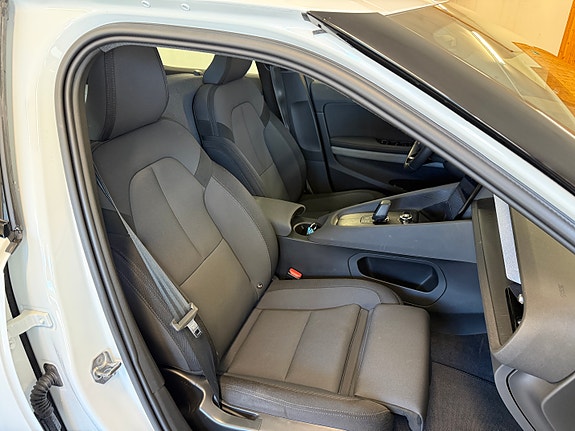 Polestar 2 11 of 24