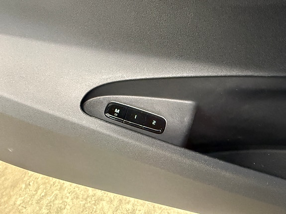 Polestar 2 20 of 24