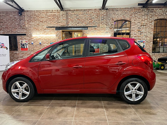 Kia Venga 7 of 30
