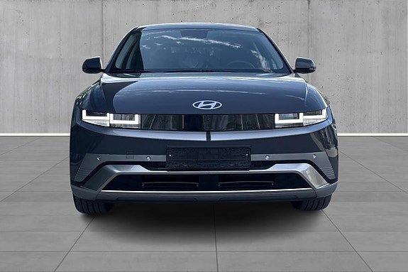 Hyundai Ioniq 5 3 of 17