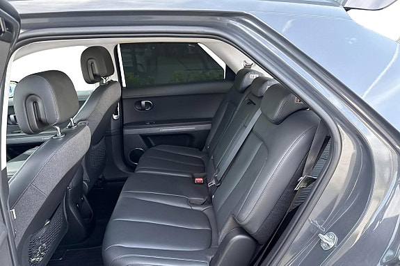 Hyundai Ioniq 5 9 of 17