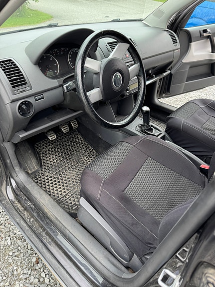 Volkswagen Polo Cross 4 of 5