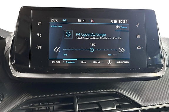 Peugeot 2008 11 of 22