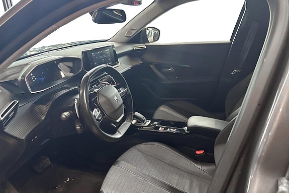 Peugeot 2008 8 of 22
