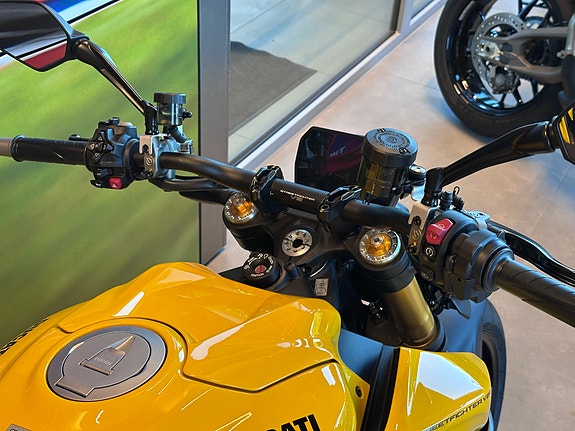 Ducati Streetfighter V2 S - På lager! 7 of 12