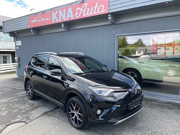 Toyota RAV4 5 of 5