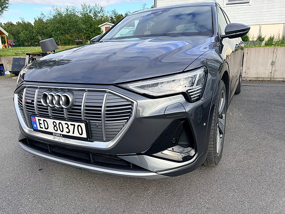 Audi e-tron Sportback 4 of 18