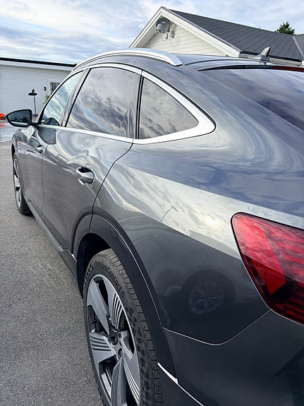 Audi e-tron Sportback 8 of 18