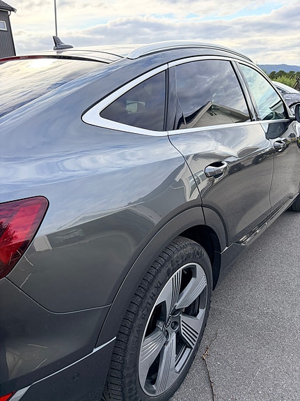 Audi e-tron Sportback 7 of 18