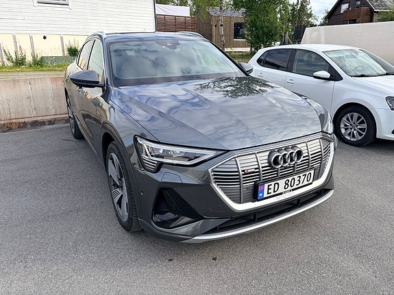 Audi e-tron Sportback 2 of 18