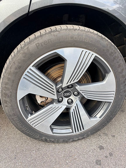 Audi e-tron Sportback 6 of 18