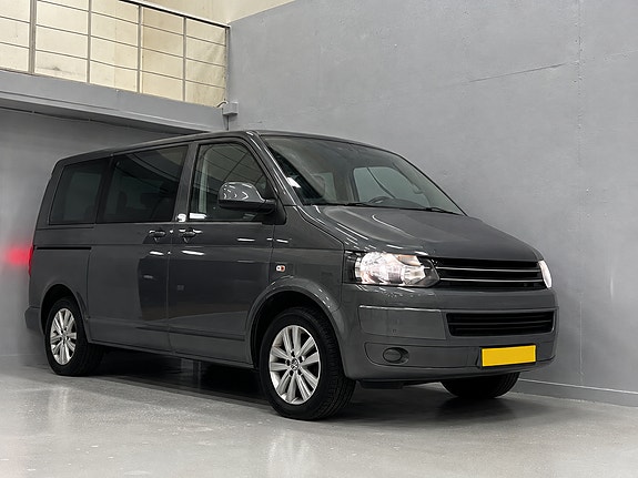 Volkswagen Multivan 11 of 21