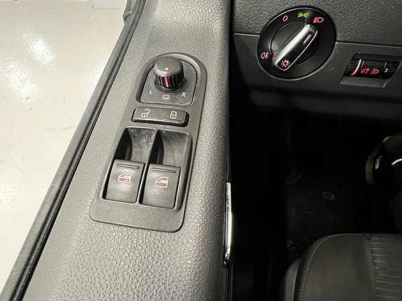 Volkswagen Multivan 18 of 21