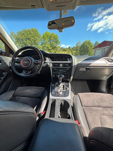 Audi A4 4 of 5