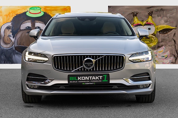 Volvo V90 2 of 30
