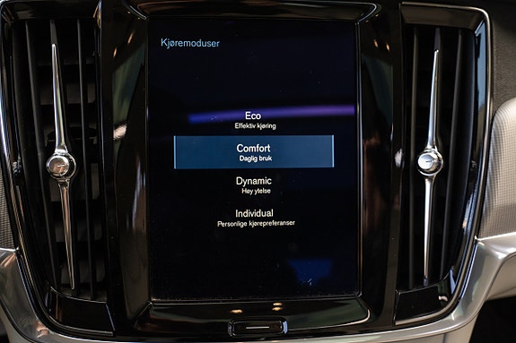Volvo V90 23 of 30