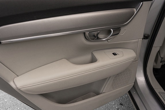 Volvo V90 25 of 30