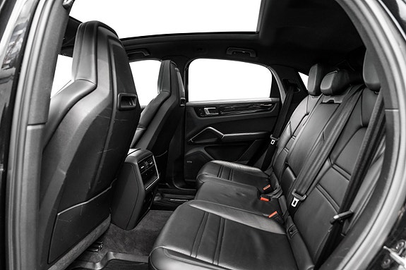 Porsche Cayenne Coupe 25 of 30