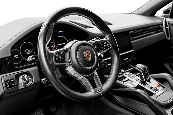 Porsche Cayenne Coupe 22 of 30